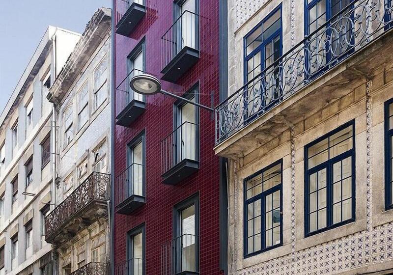 هتل Almada Wine House