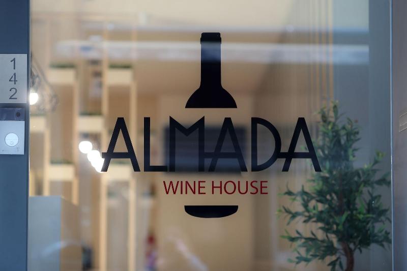 هتل Almada Wine House