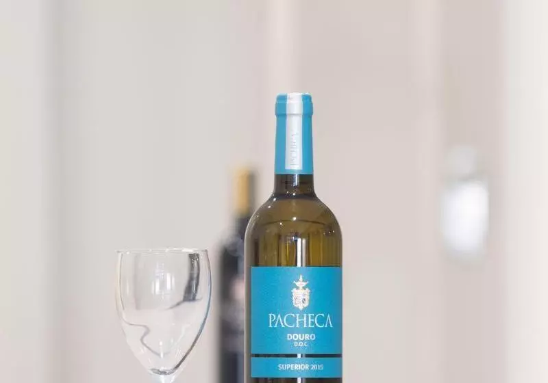 هتل Almada Wine House