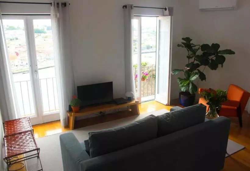 هتل Arco Apartments