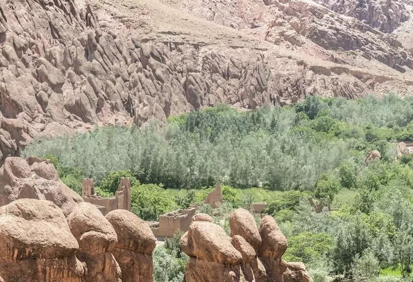 Hotelli Auberge Miguirne Chez Ali