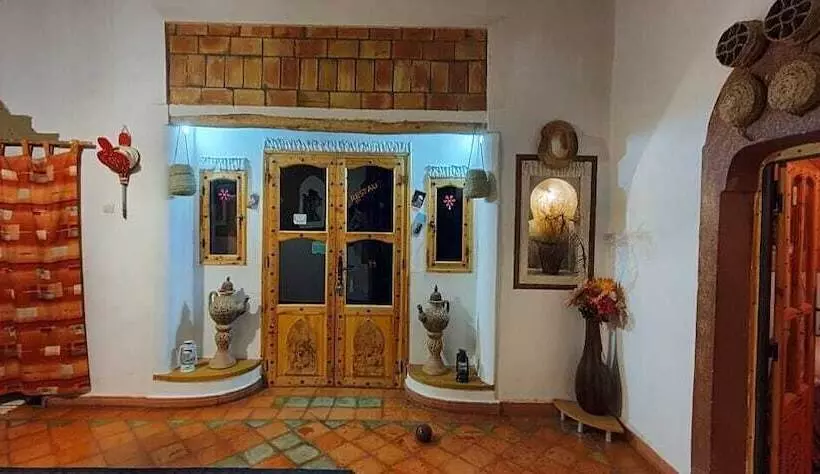 Hotelli Auberge Miguirne Chez Ali