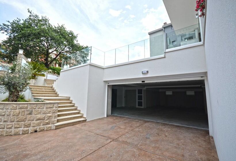 هتل Chill And Go Apart