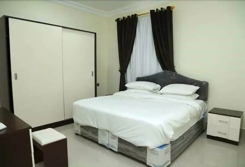 هتل Golden Seasons Furnished Apartments 5
