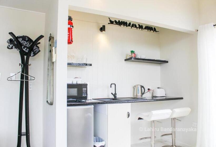 호텔 Le Chalet Waiheke Apartments