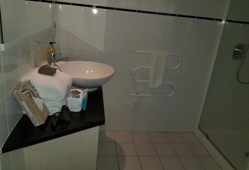 בית מלון כפרי Ocean Breeze Resort Pauanui