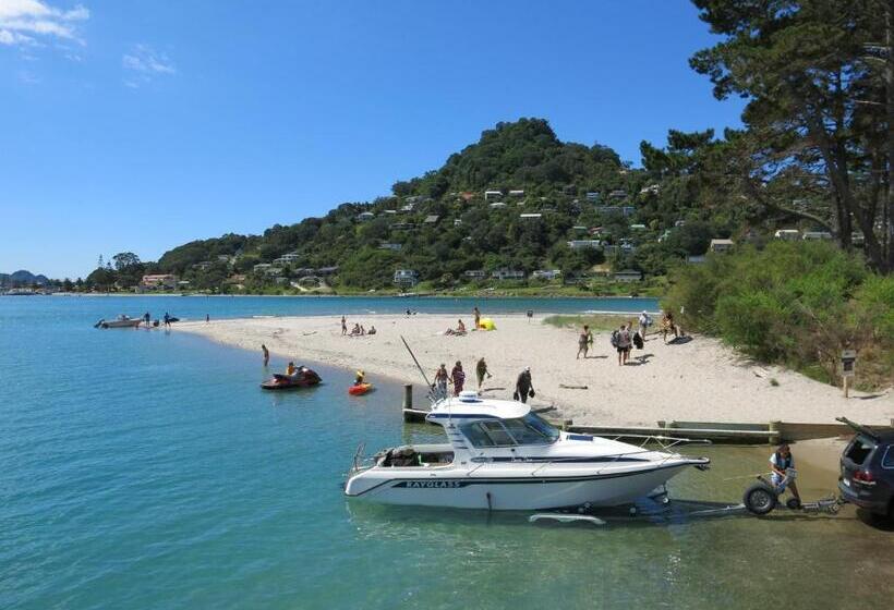 בית מלון כפרי Ocean Breeze Resort Pauanui