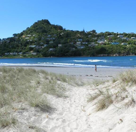 בית מלון כפרי Ocean Breeze Resort Pauanui