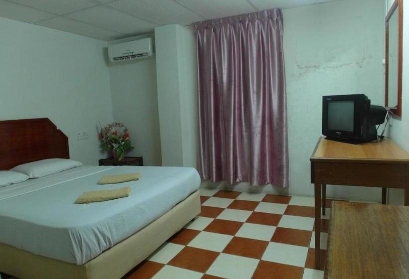 هتل Silverwood Inn