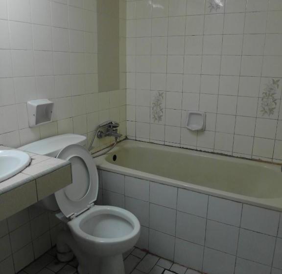 هتل Silverwood Inn