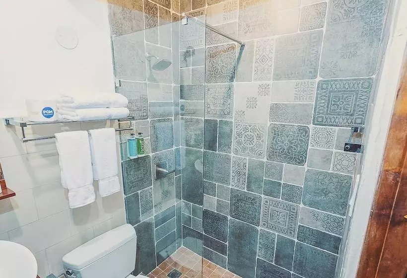 هتل Tamboo Beside The Pointe