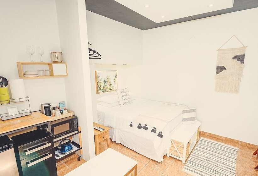 هتل Tamboo Beside The Pointe