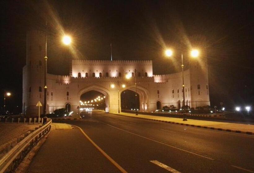 هتل Tanuf Residency