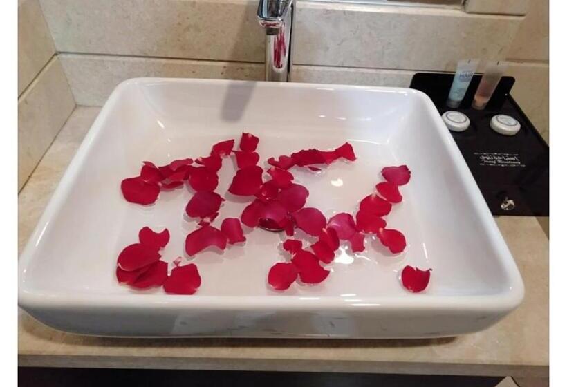 هتل Tanuf Residency