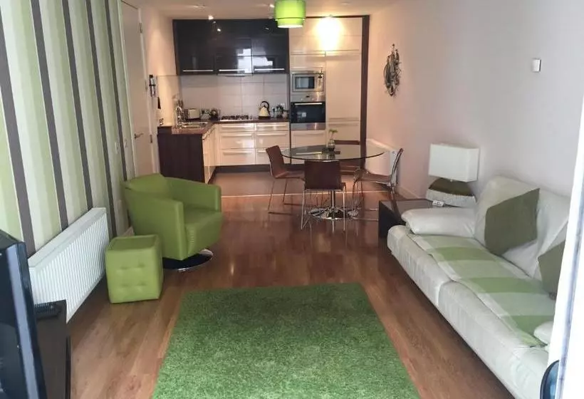 هتل Titanic View Apartment