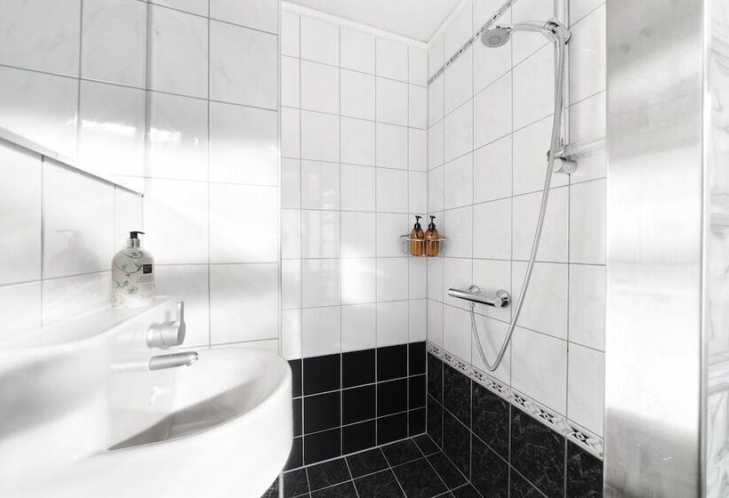 Hotel To Sostre Guesthouse