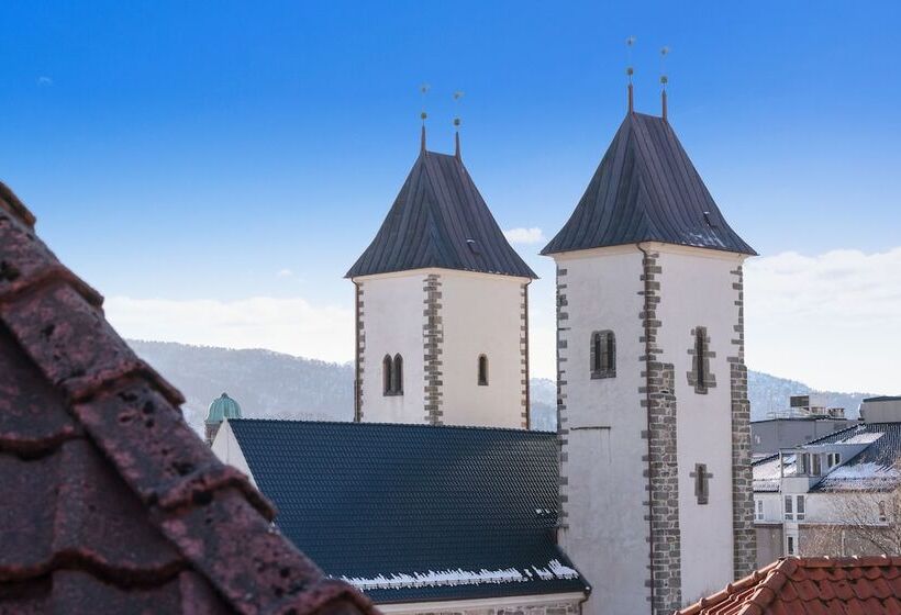 Hotel To Sostre Guesthouse