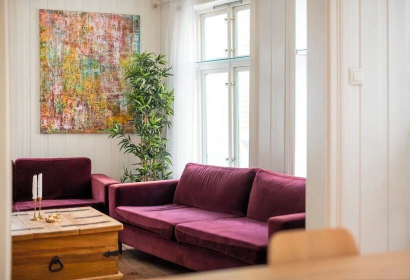 Hotel To Sostre Guesthouse