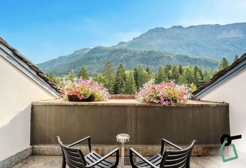 ホテル Hotiday Apartments La Thuile