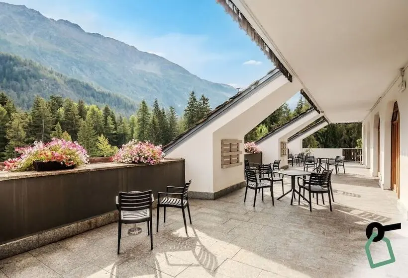 ホテル Hotiday Apartments La Thuile
