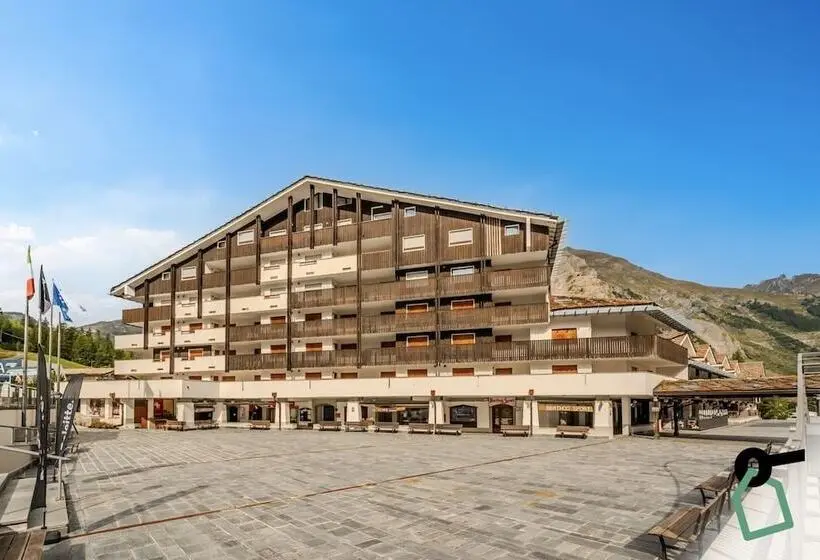ホテル Hotiday Apartments La Thuile