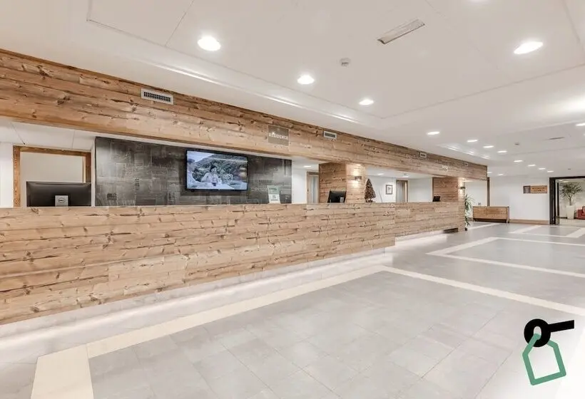 ホテル Hotiday Apartments La Thuile