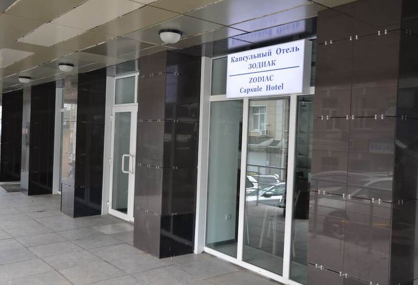 Capsule Hotel Zodiak