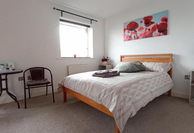 فندق Arena House