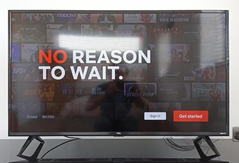 فندق Arena House