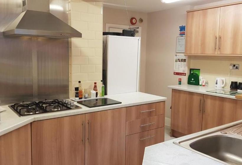 فندق Atlantis Guest House