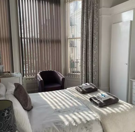 Hotelli Carlton House Scarborough