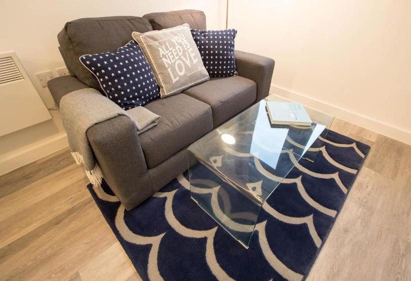 ホテル Caro Short Stay Open For Key Worker Accommodation