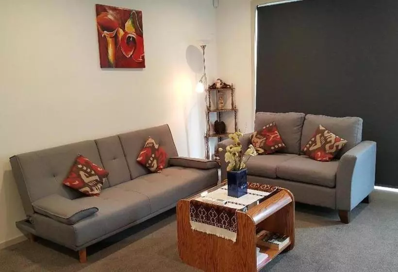 هتل City Central New Townhouse