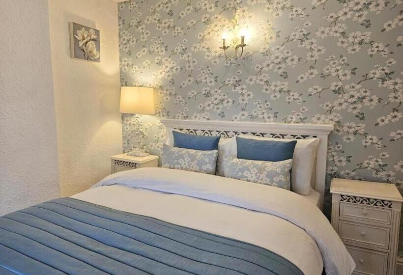 فندق College Arms