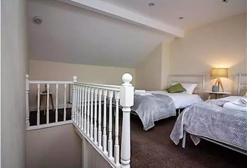 Hotelli Diamond – Highfield Lodge