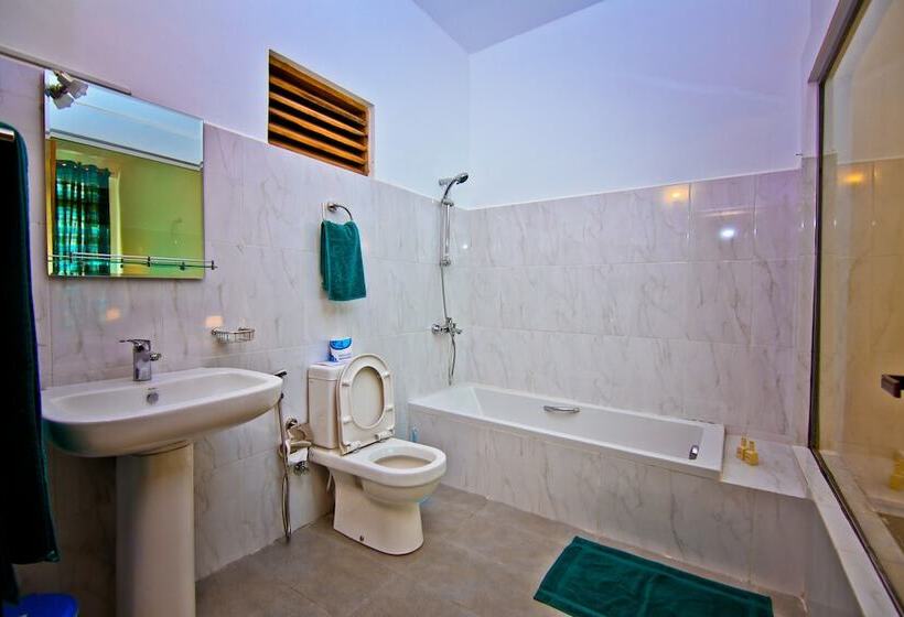 ホテル Ella Alpine Resort