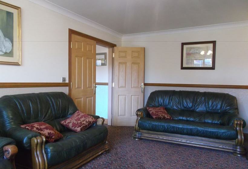 Hotelli Enfield House And Cottages