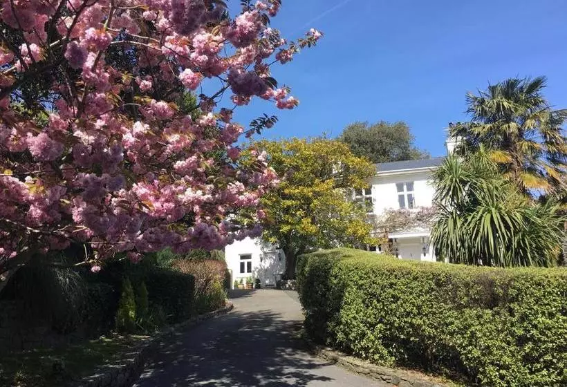 Hotel Haldon Priors