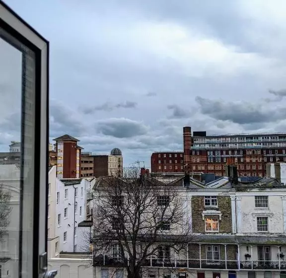 ホテル Innit Rooms Brighton