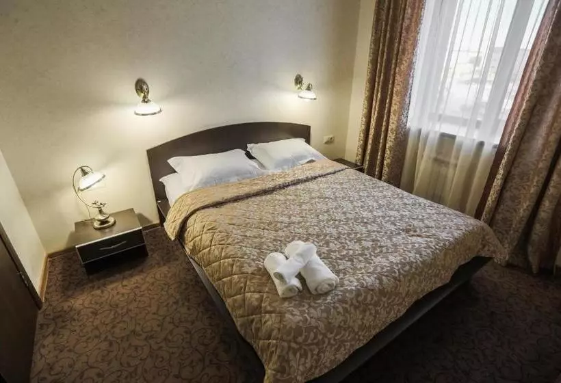 ホテル Lesnaya
