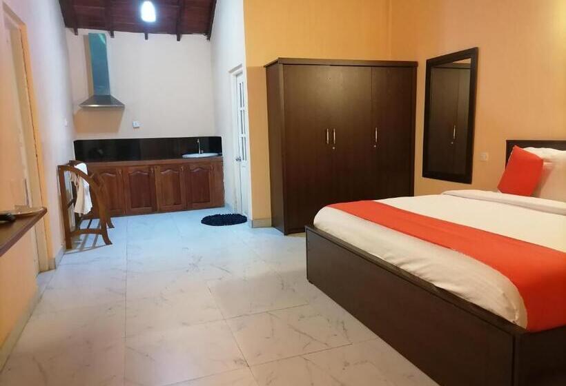 ホテル Maha Royal