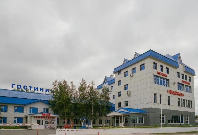 فندق Nadezhda