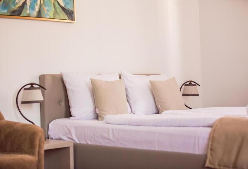 هتل Pensiunea Simar