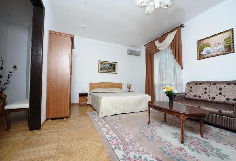 Отель Planet Lux