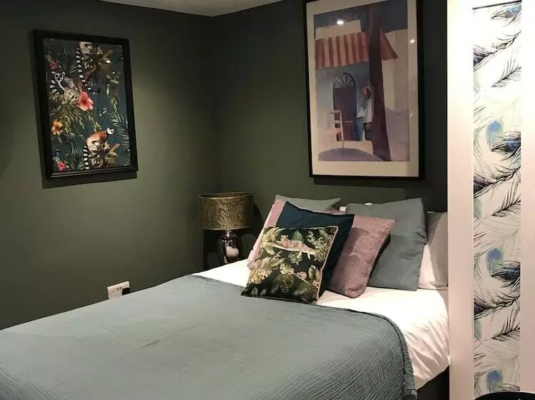 Hotelli Skyline Guesthouse