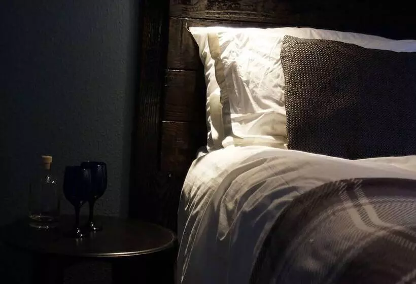 Hotelli Skyline Guesthouse