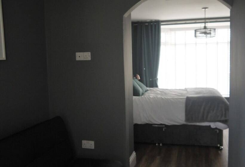 호텔 Skyline Guesthouse