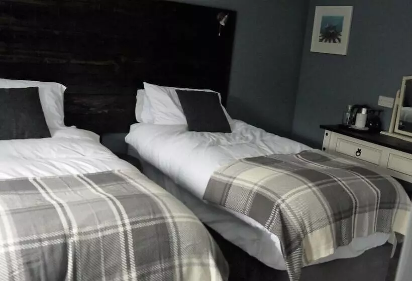 Hotelli Skyline Guesthouse