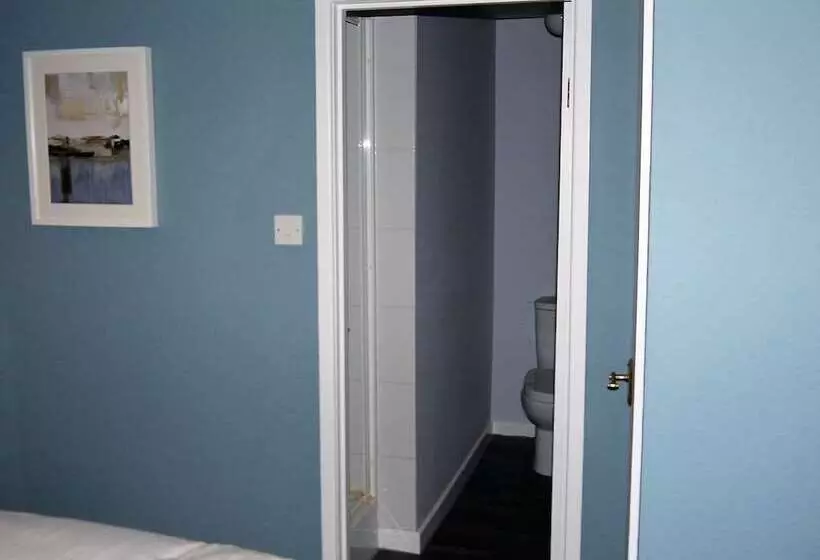 Hotelli Skyline Guesthouse