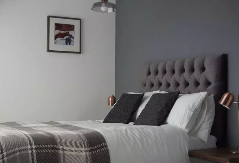 Hotelli Skyline Guesthouse